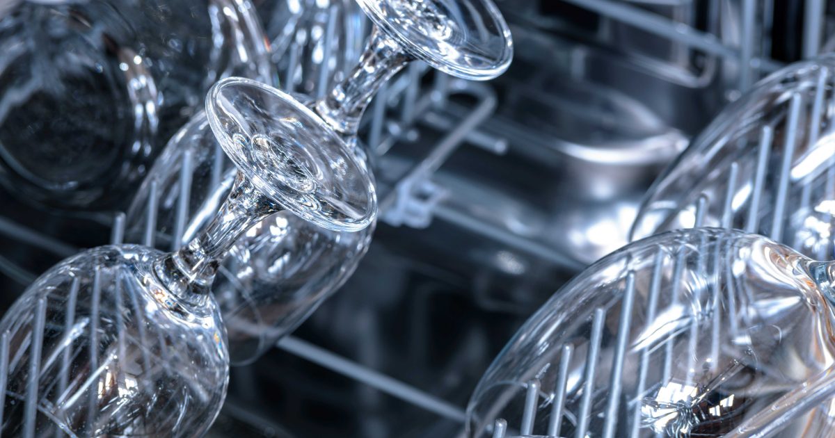 Dominant Dishwashing